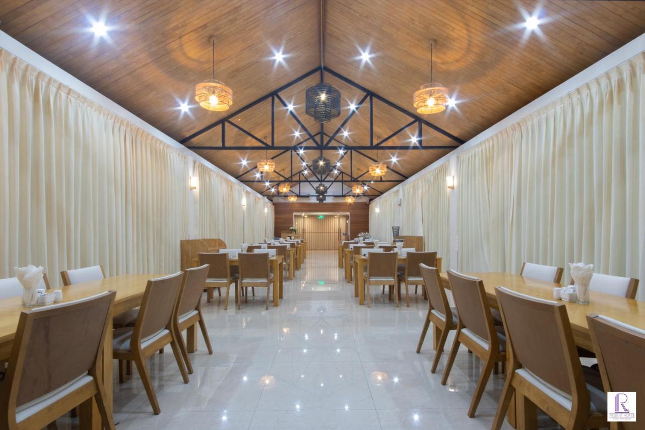 รีเจนท์ โฮเต็ล Hotel มะริด ภายนอก รูปภาพ
