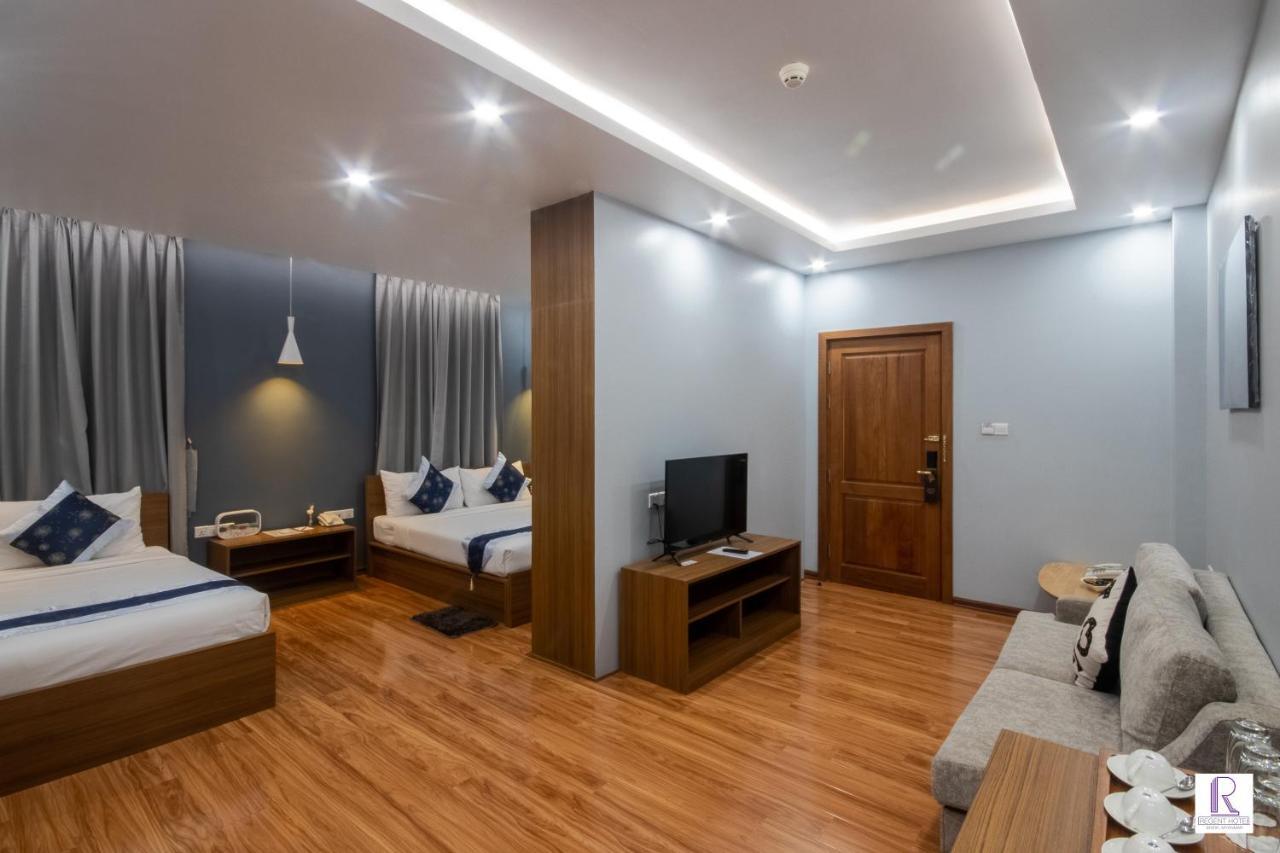 รีเจนท์ โฮเต็ล Hotel มะริด ภายนอก รูปภาพ