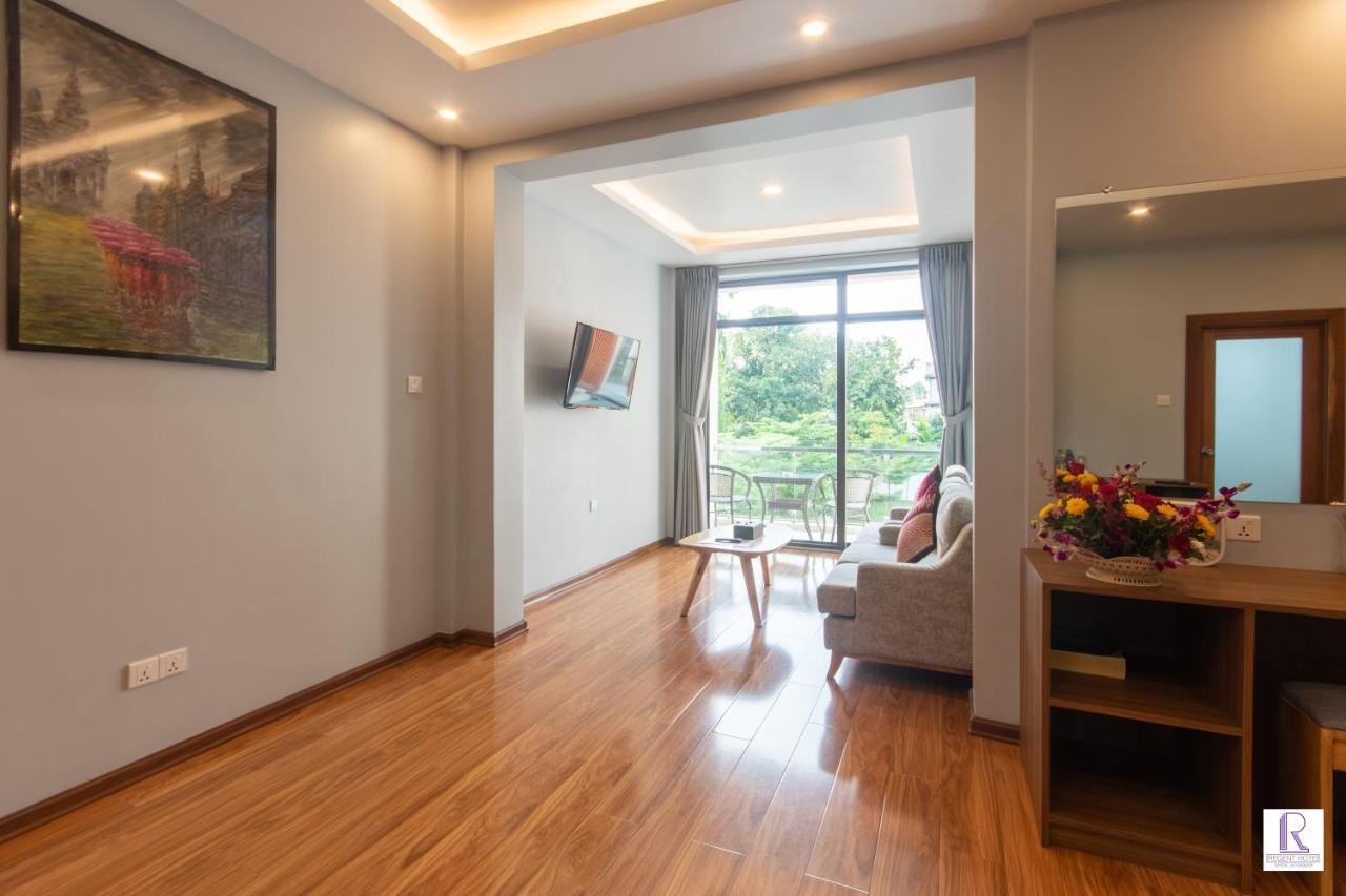 รีเจนท์ โฮเต็ล Hotel มะริด ภายนอก รูปภาพ
