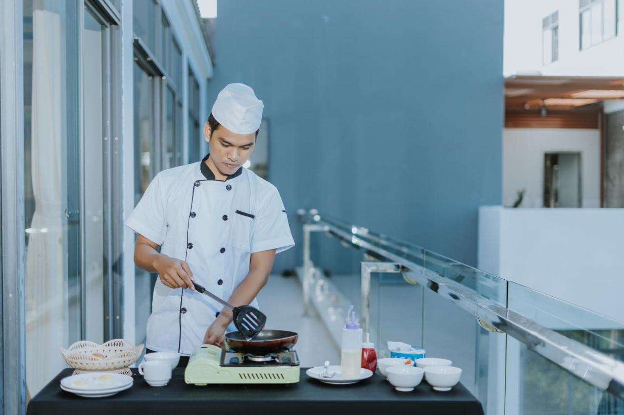 รีเจนท์ โฮเต็ล Hotel มะริด ภายนอก รูปภาพ